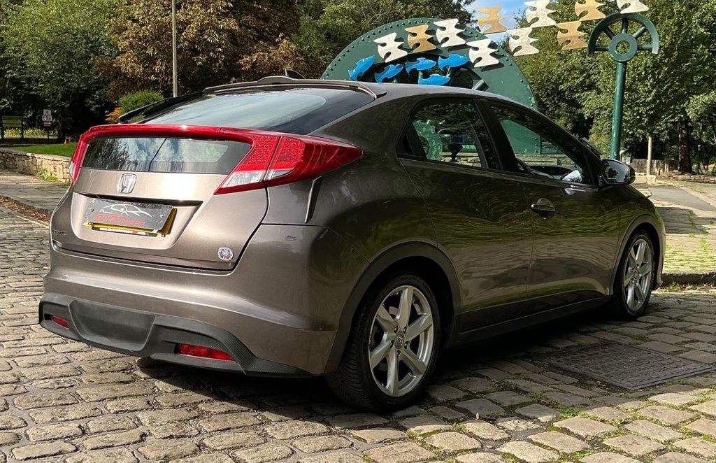 Used Honda Civic 2014 for sale - 76787698: Photo 8