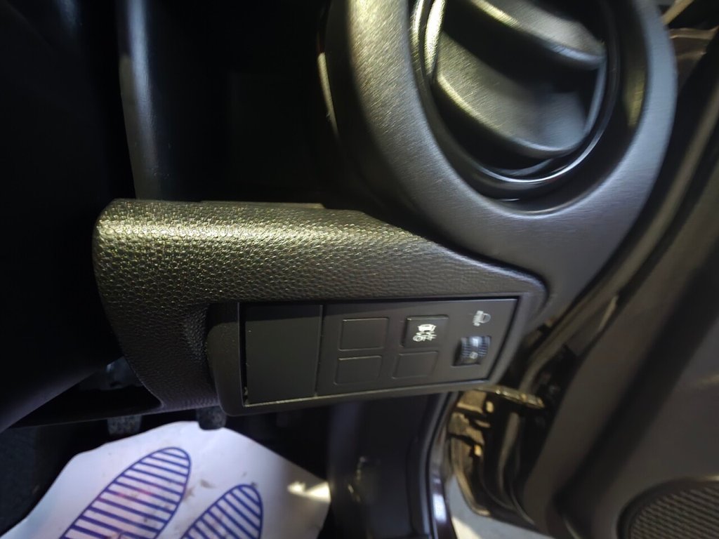 Used Mazda Mazda2 2014 for sale - 77269054: Photo 27