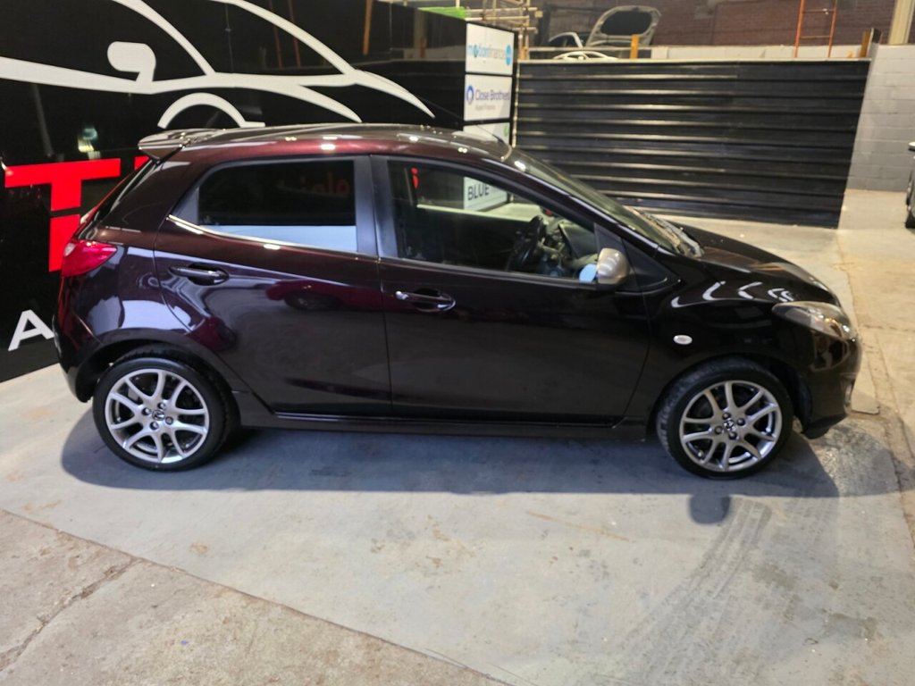 Used Mazda Mazda2 2014 for sale - 77269054: Photo 3