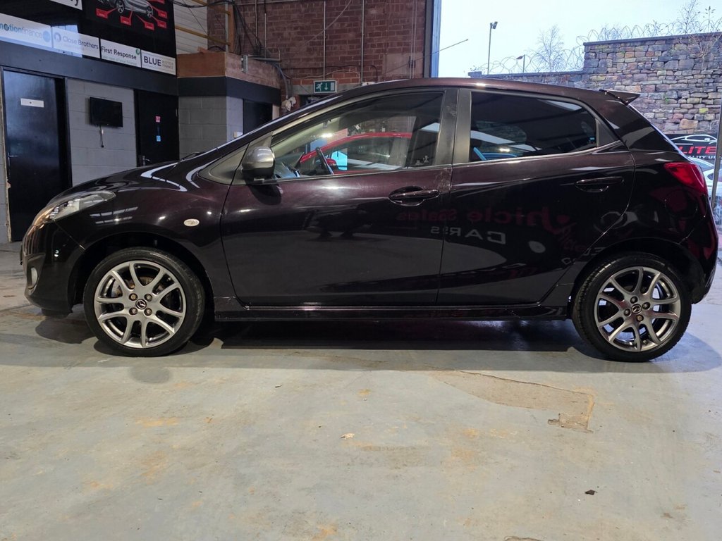 Used Mazda Mazda2 2014 for sale - 77269054: Photo 8