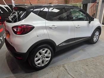Used Renault Captur 2017 for sale - 78758000: Photo