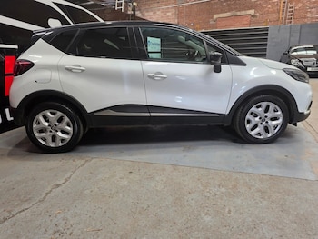 Used Renault Captur 2017 for sale - 78758000: Photo