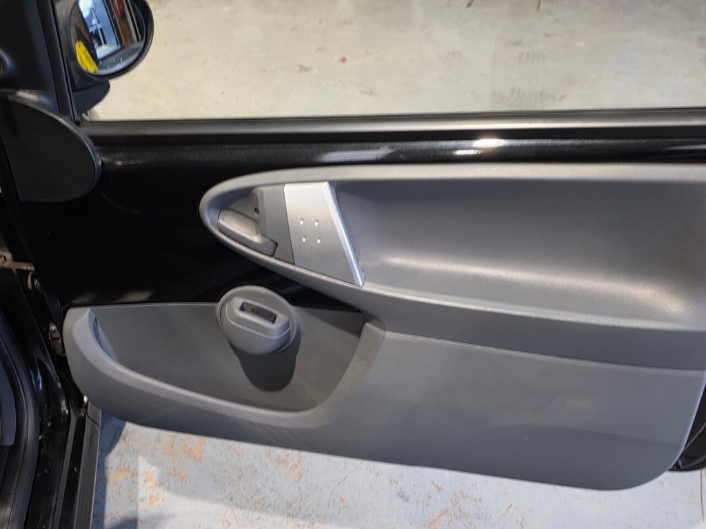 Used Peugeot 107 2010 for sale - 77557994: Photo 20