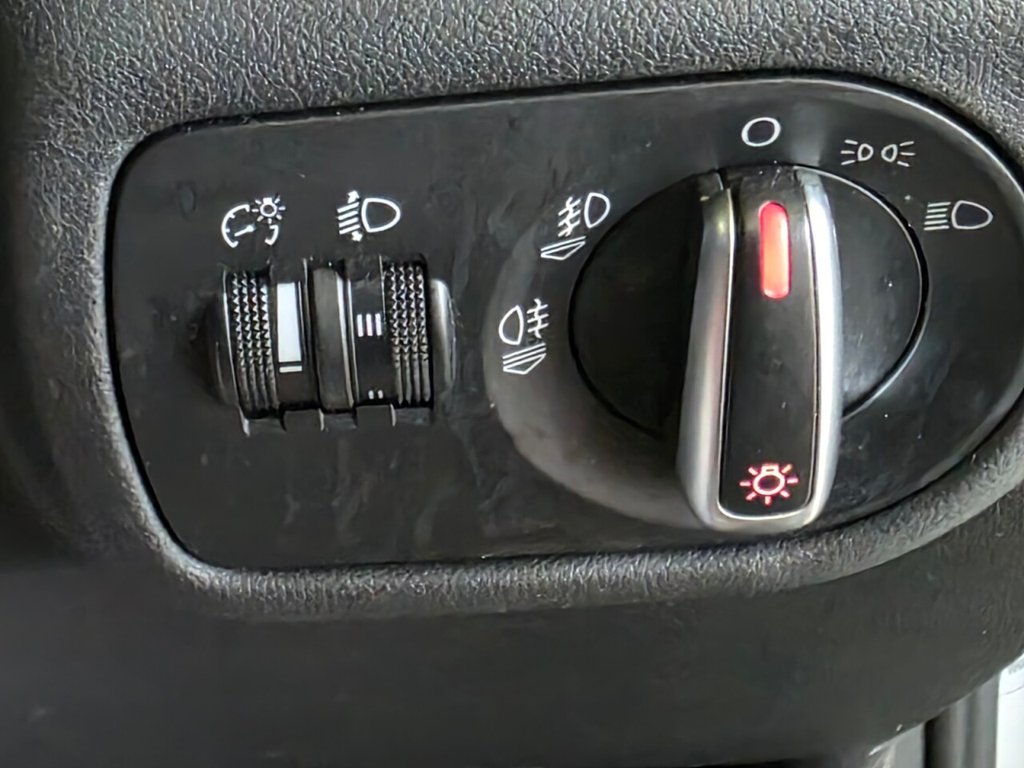 Used Audi A1 2015 for sale - 77885076: Photo 28