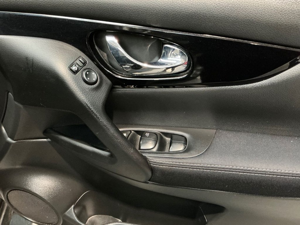 Used Nissan Qashqai 2014 for sale - 77193385: Photo 16