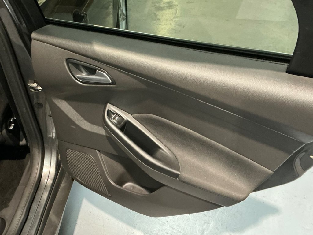Used Ford Focus 2015 for sale - 76787694: Photo 34
