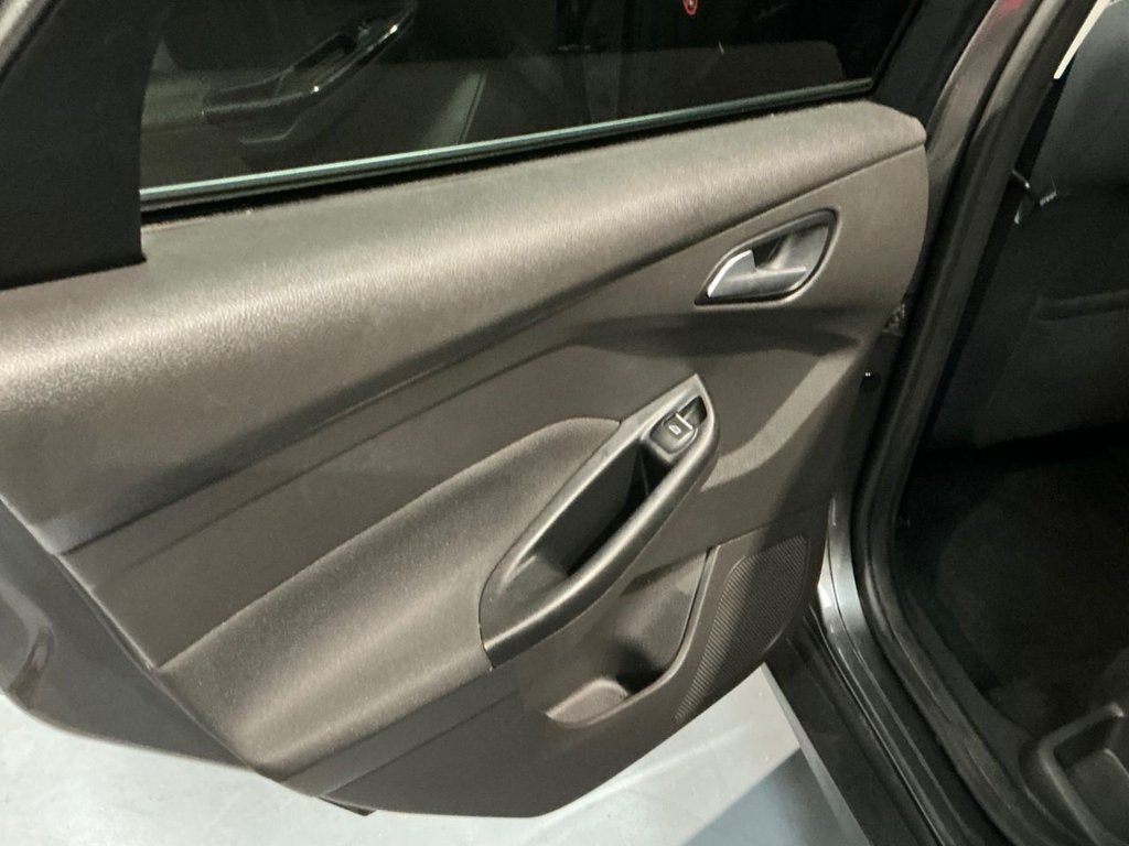Used Ford Focus 2015 for sale - 76787694: Photo 36