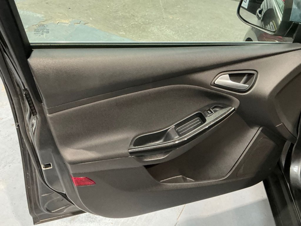 Used Ford Focus 2015 for sale - 76787694: Photo 37