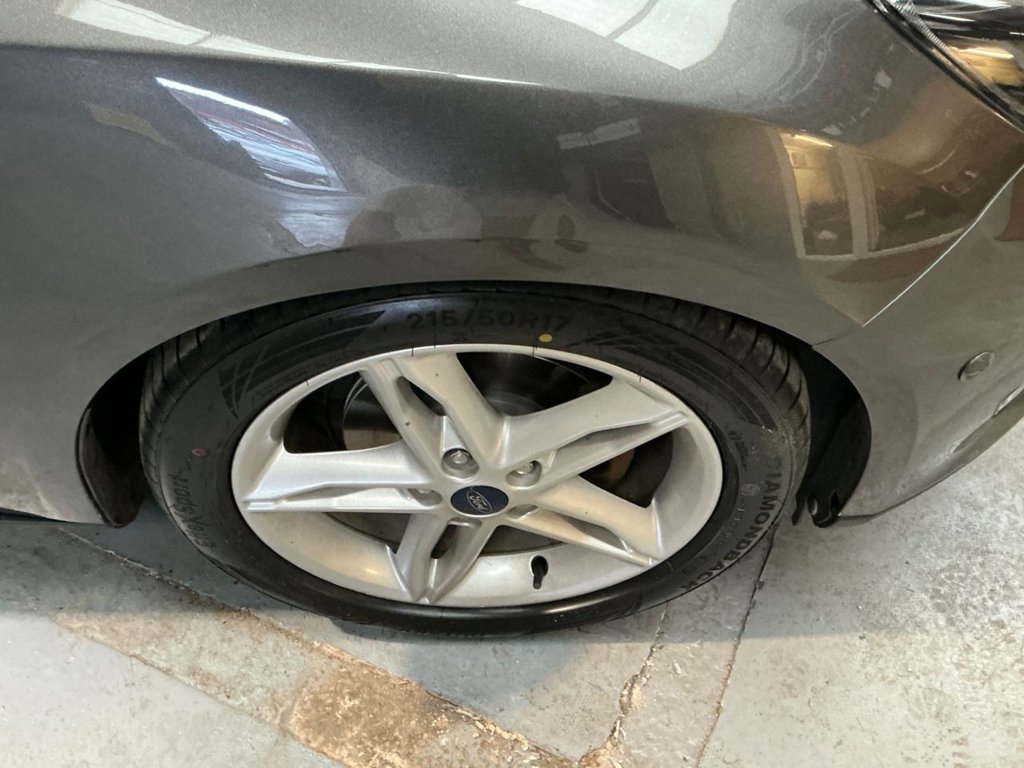 Used Ford Focus 2015 for sale - 76787694: Photo 6