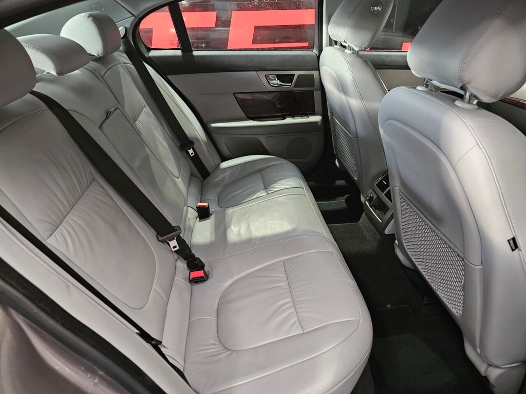 Used Jaguar XF 2010 for sale - 76787716: Photo 13