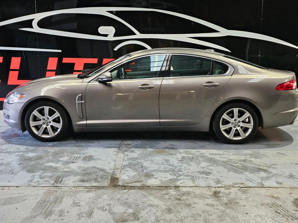 Used Jaguar XF 2010 for sale - 76787716: Photo 4
