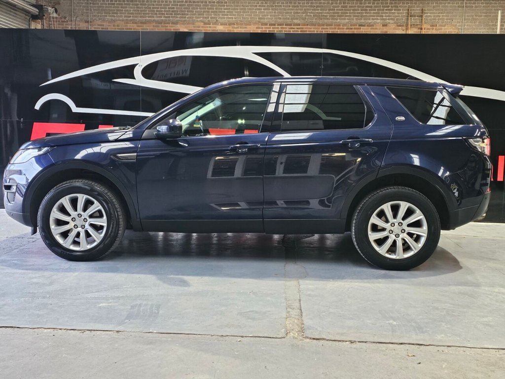 Used Land Rover Discovery Sport 2015 for sale - 76787699: Photo 4