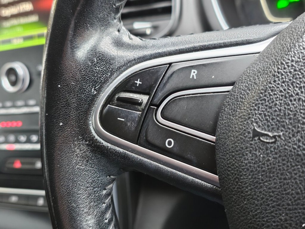 Used Renault Scenic 2018 for sale - 76787701: Photo 29