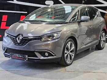Used Renault Scenic 2018 for sale - 76787701: Photo