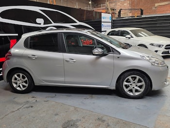 Used Peugeot 208 2014 for sale - 78650175: Photo