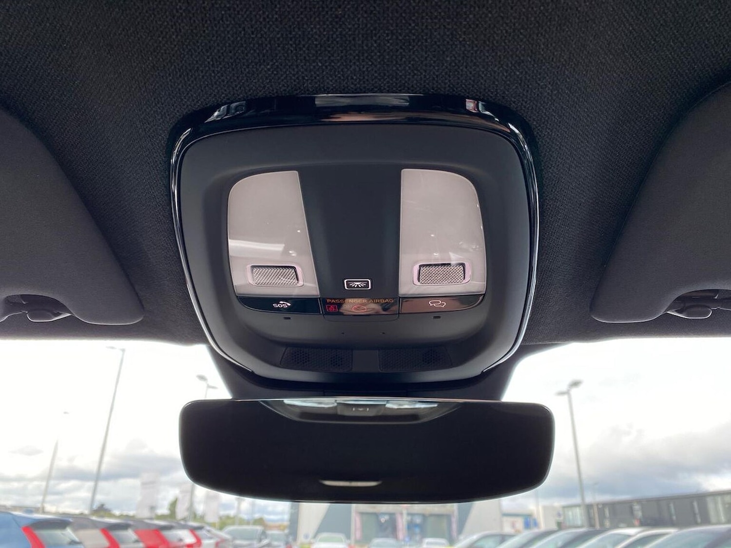 Used Volvo XC40 2025 for sale - 76444699: Photo 15