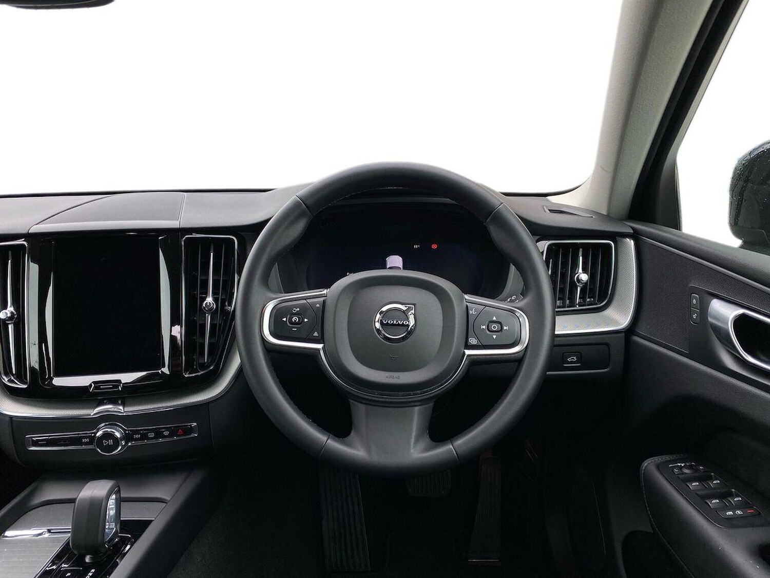 Used Volvo XC60 2023 for sale - 78191239: Photo 11