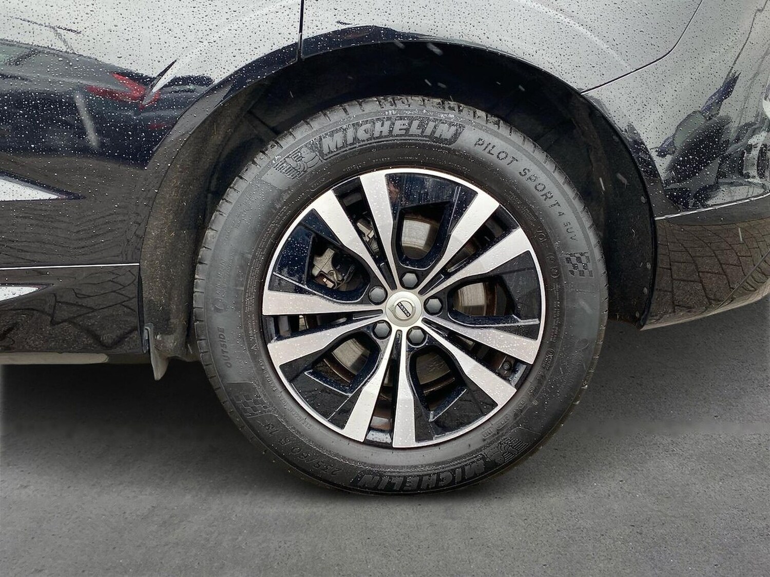 Used Volvo XC60 2023 for sale - 78191239: Photo 8