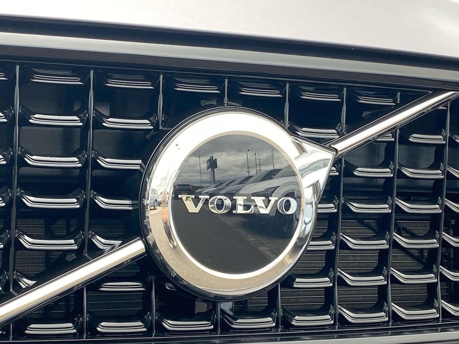 Used Volvo XC40 2025 for sale - 76107137: Photo 34