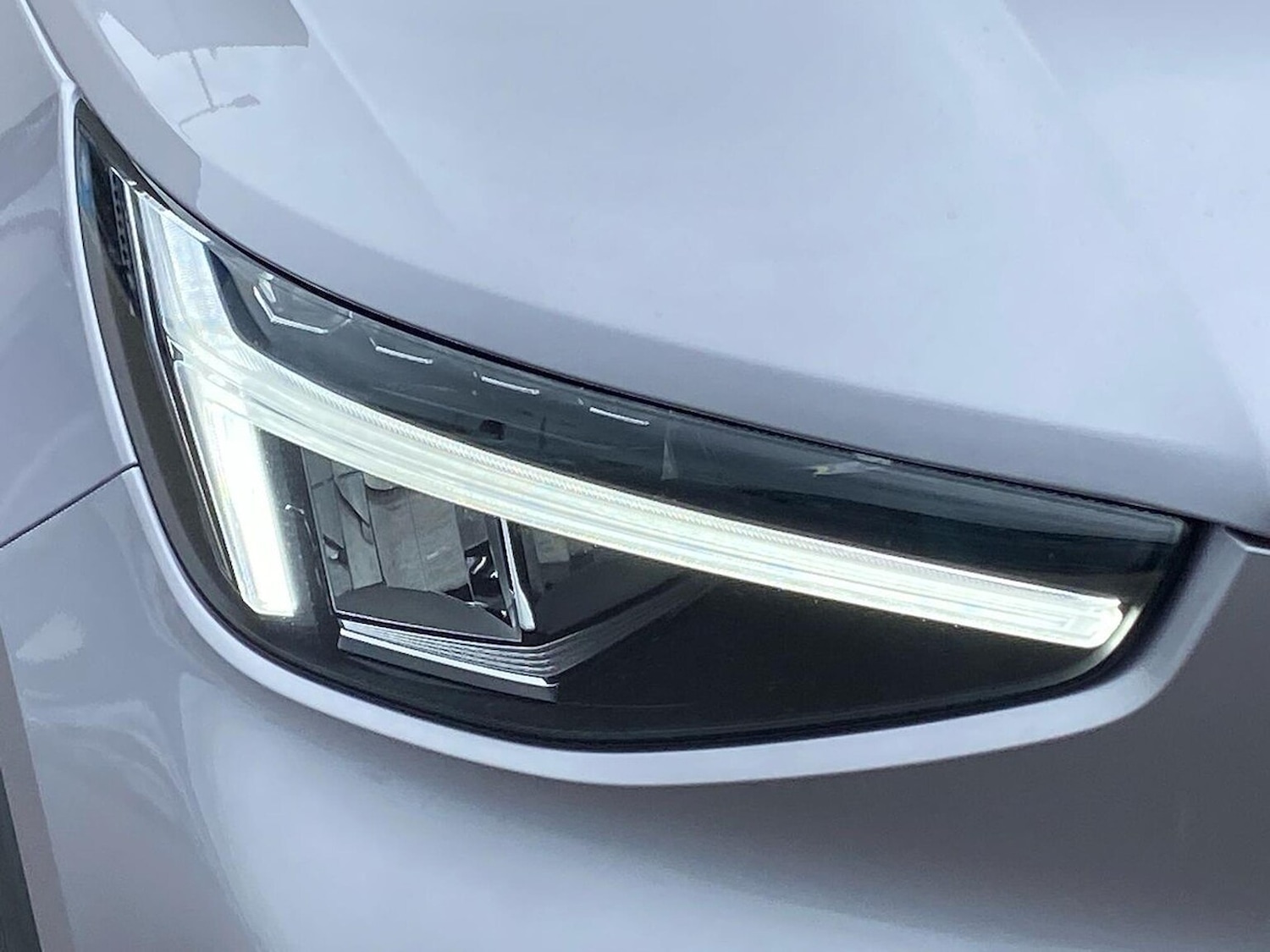 Used Volvo XC40 2025 for sale - 76107137: Photo 35