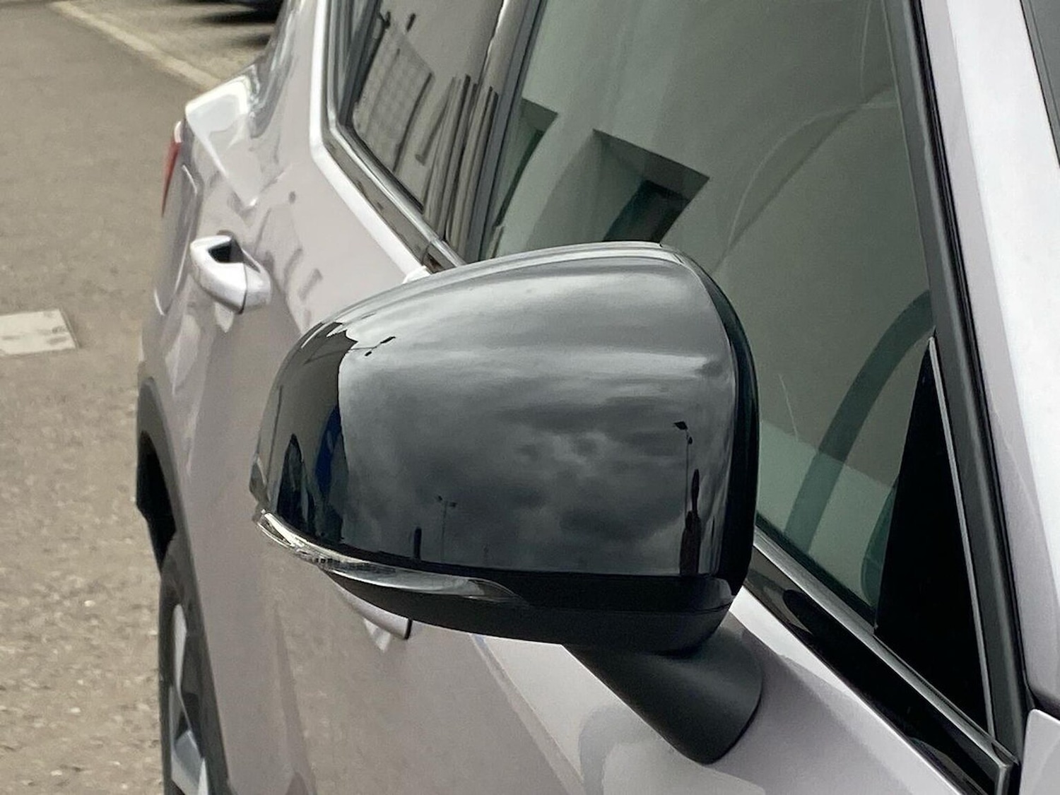 Used Volvo XC40 2025 for sale - 76107137: Photo 39