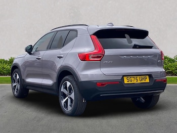 Used Volvo XC40 2025 for sale - 76107137: Photo 3
