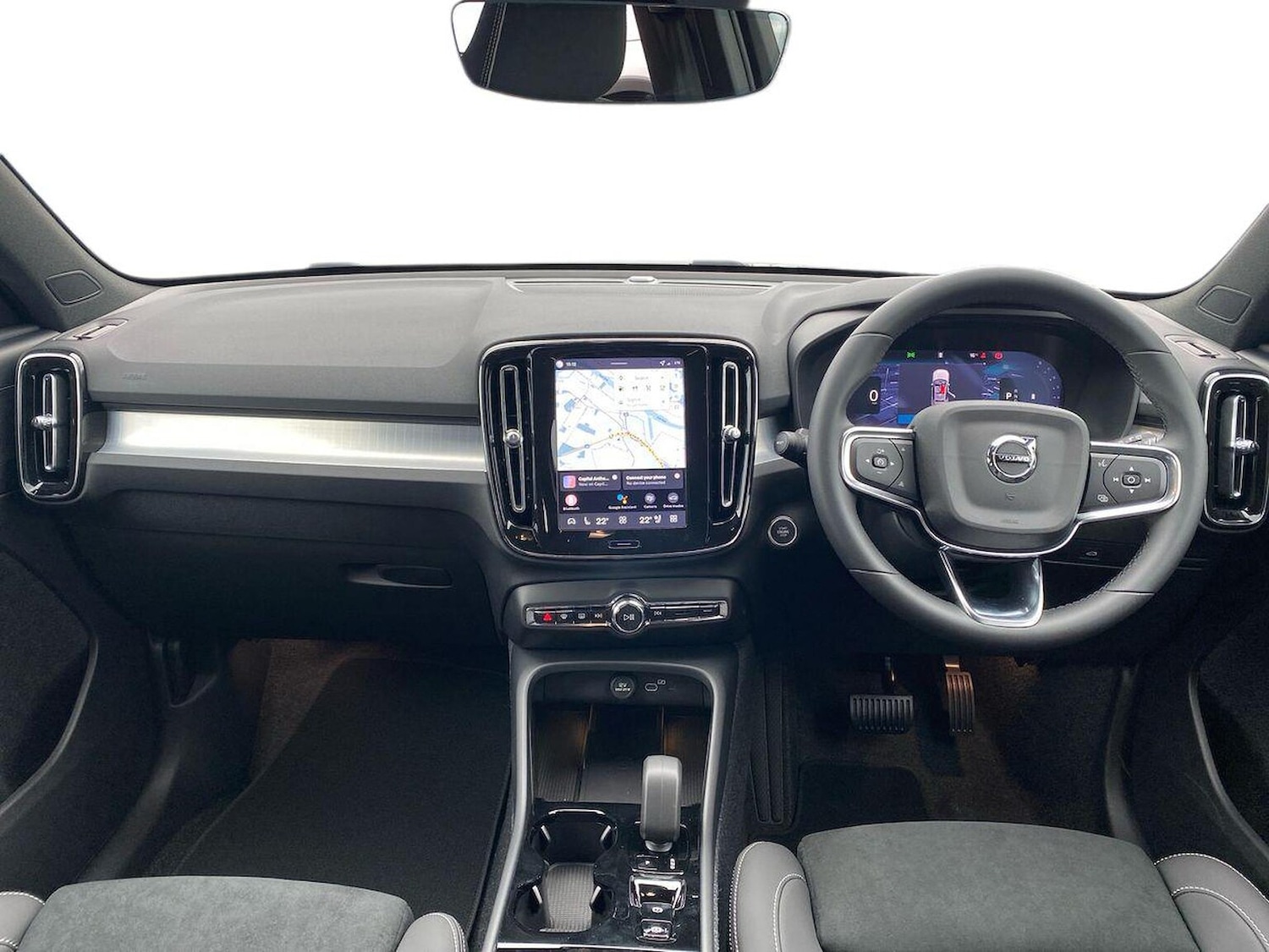 Used Volvo XC40 2025 for sale - 76107137: Photo 9
