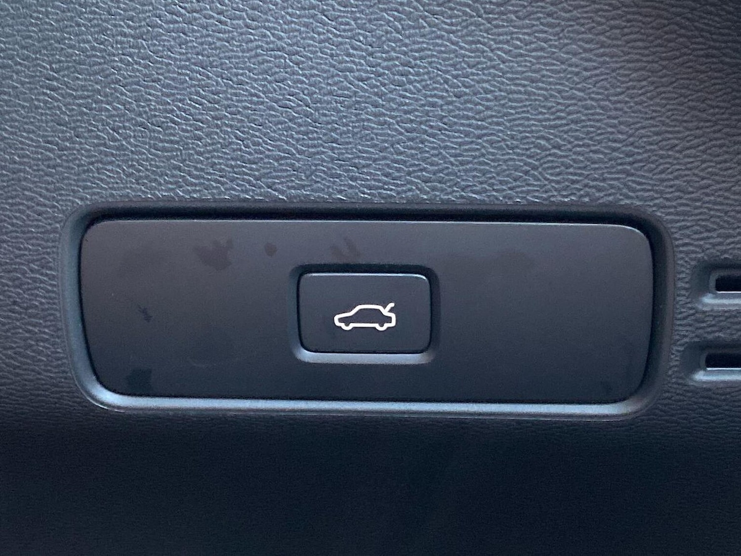 Used Volvo XC40 2022 for sale - 76375001: Photo 23