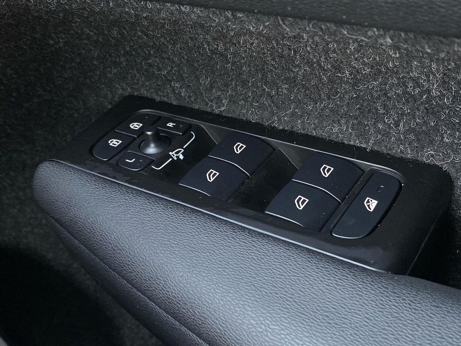 Used Volvo XC40 2021 for sale - 76382643: Photo 22