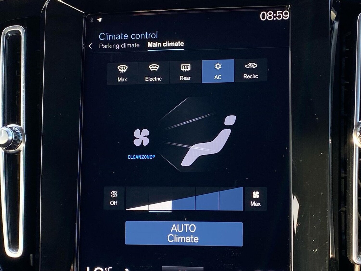 Used Volvo XC40 2021 for sale - 76382643: Photo 26