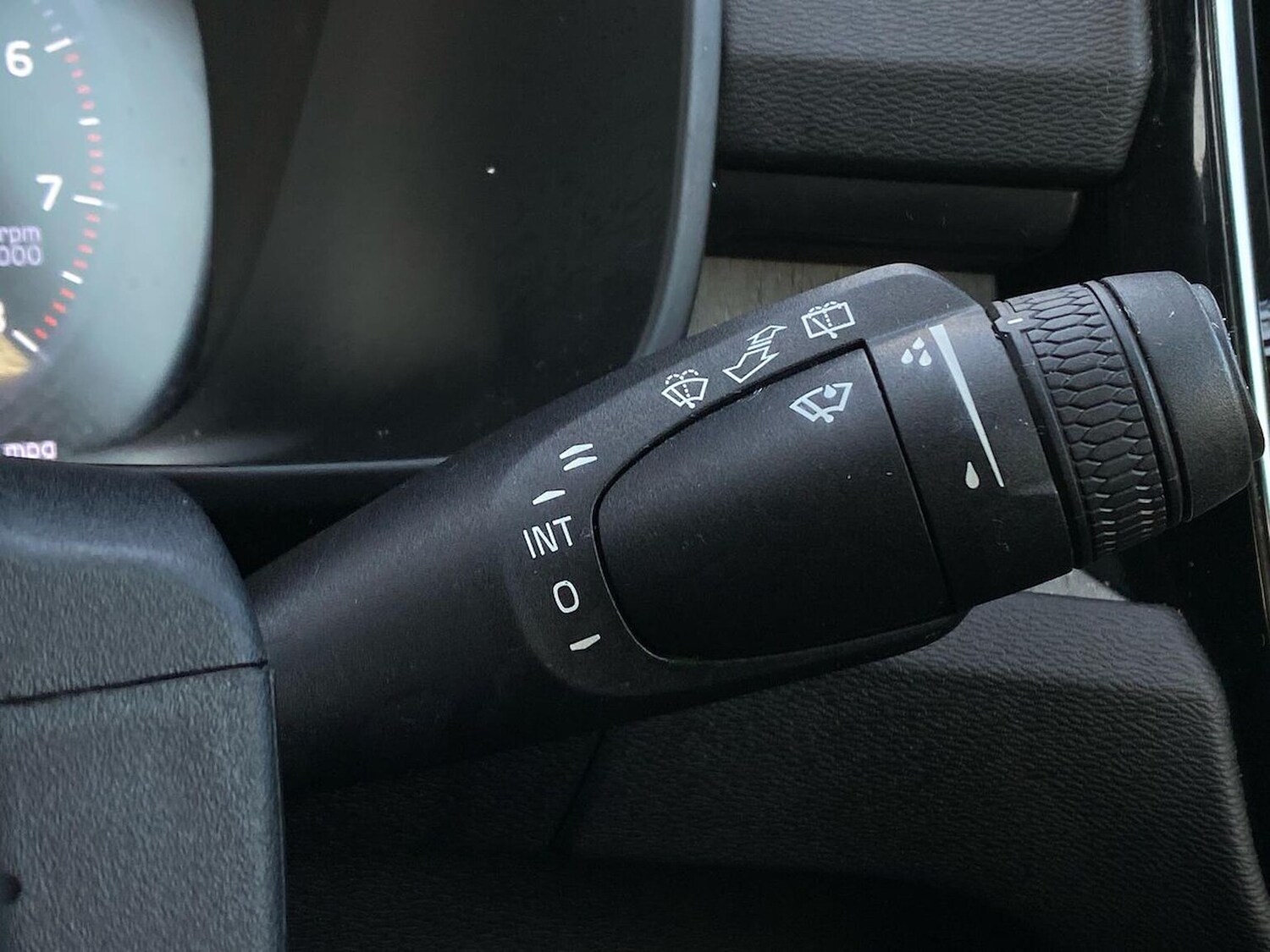 Used Volvo XC40 2021 for sale - 76382643: Photo 29