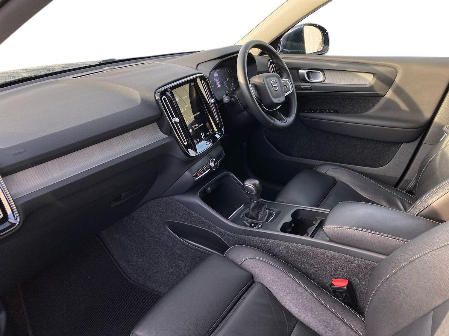 Used Volvo XC40 2021 for sale - 76382643: Photo 8