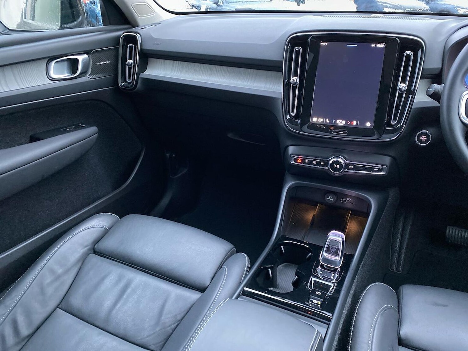 Used Volvo XC40 2025 for sale - 77676320: Photo 13