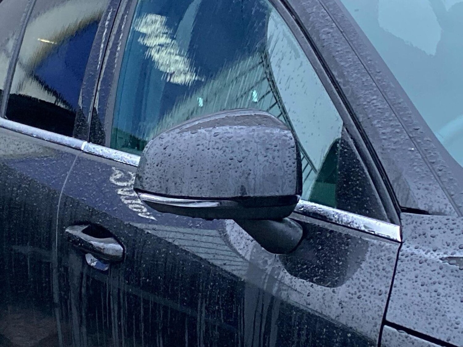 Used Volvo XC40 2025 for sale - 77676320: Photo 37