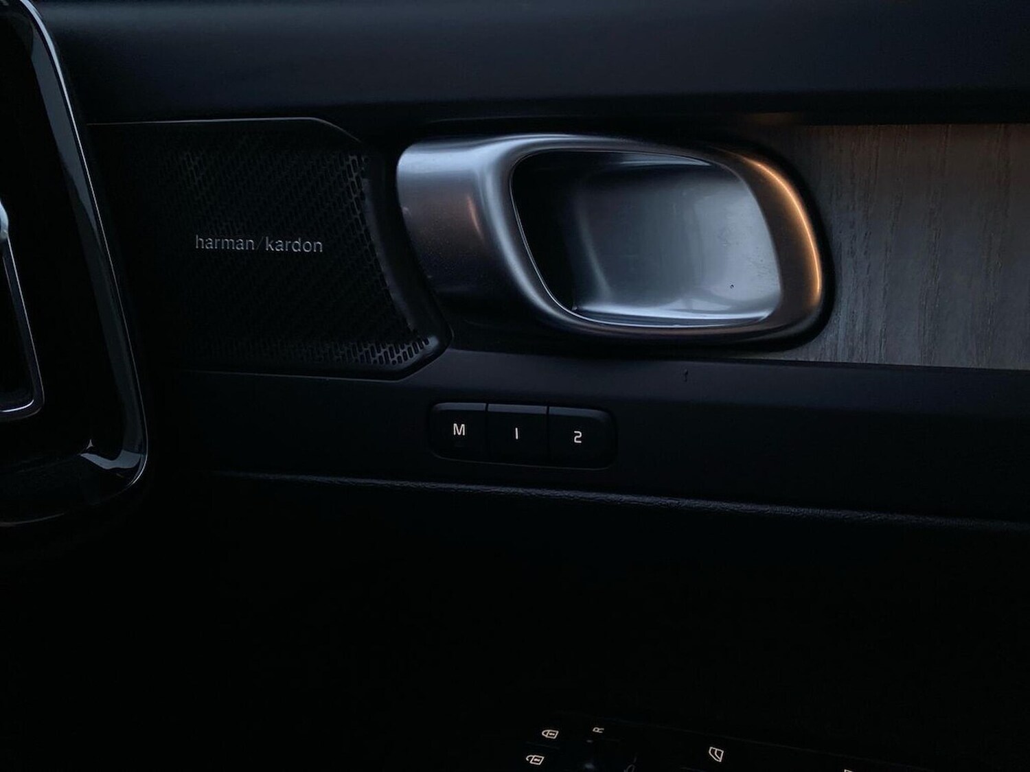 Used Volvo XC40 2025 for sale - 77676320: Photo 38