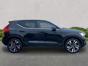 Used Volvo XC40 2025 for sale - 77676320: Photo