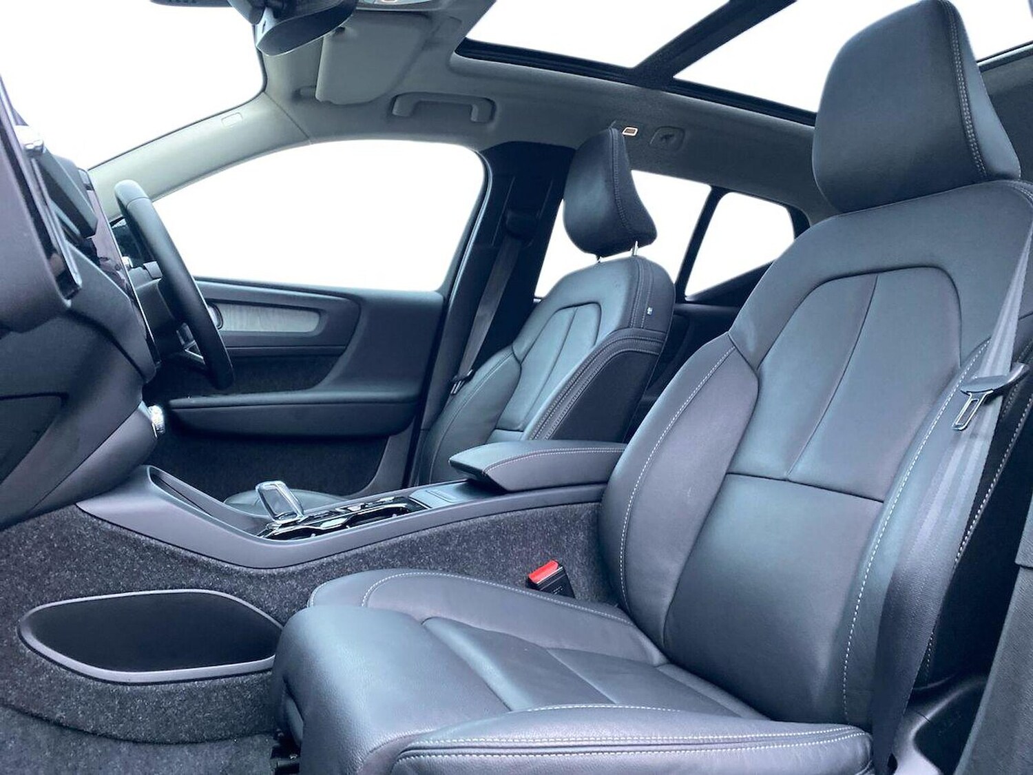 Used Volvo XC40 2025 for sale - 77676320: Photo 7