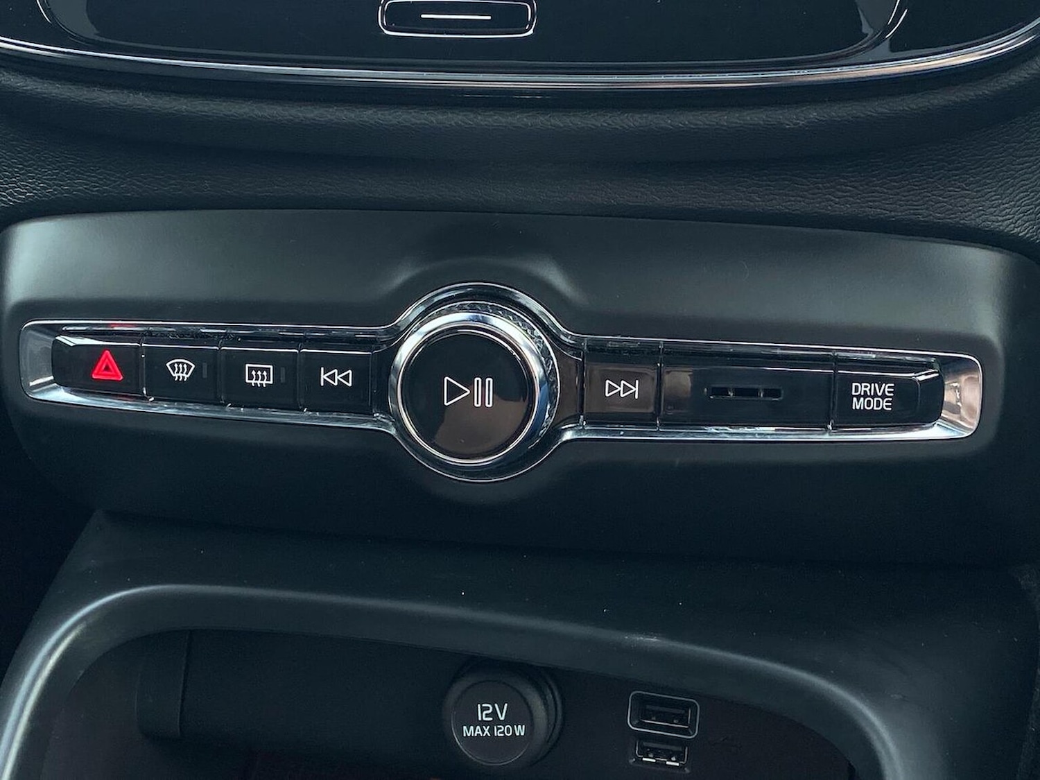 Used Volvo XC40 2020 for sale - 78192629: Photo 14