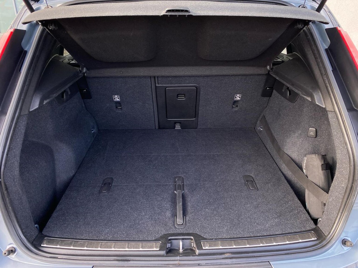 Used Volvo XC40 2020 for sale - 78192629: Photo 19