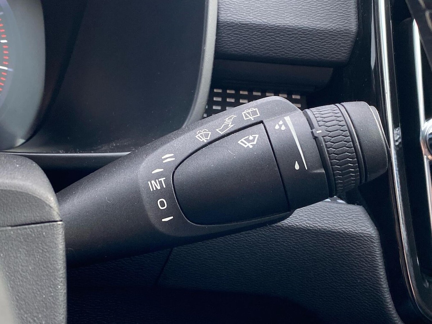 Used Volvo XC40 2020 for sale - 78192629: Photo 29