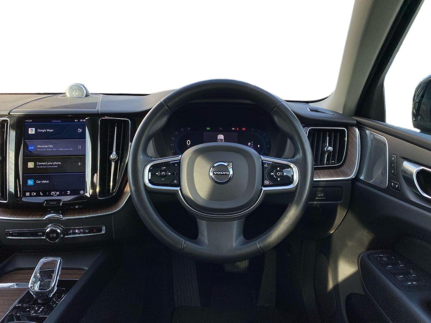 Used Volvo XC60 2022 for sale - 76365092: Photo 10