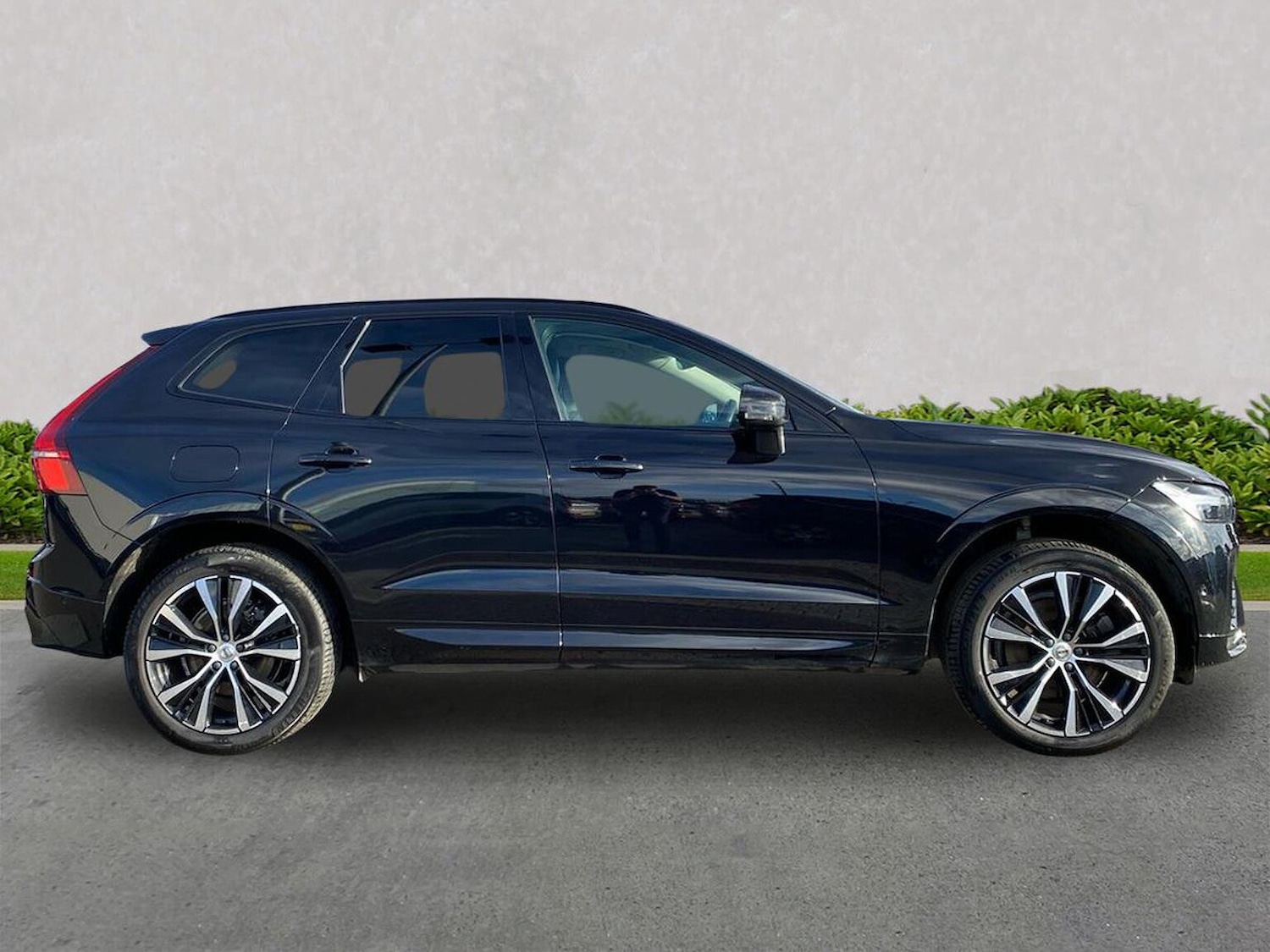 Used Volvo XC60 2022 for sale - 76365092: Photo 4