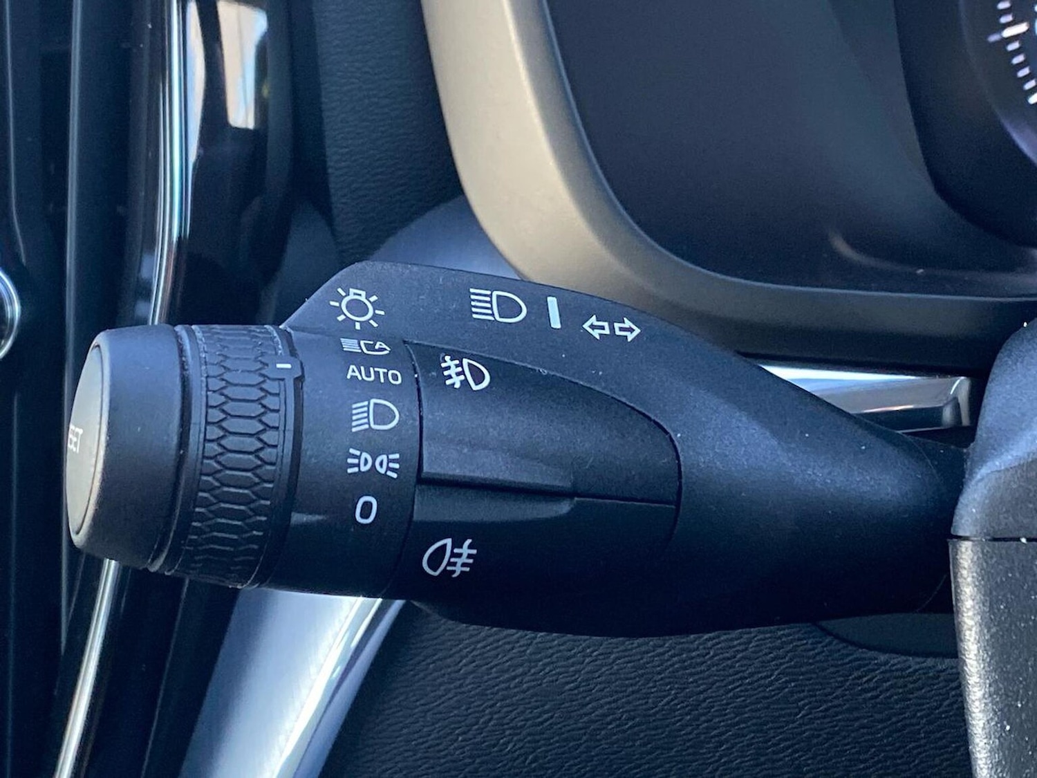 Used Volvo XC60 2021 for sale - 76396952: Photo 30