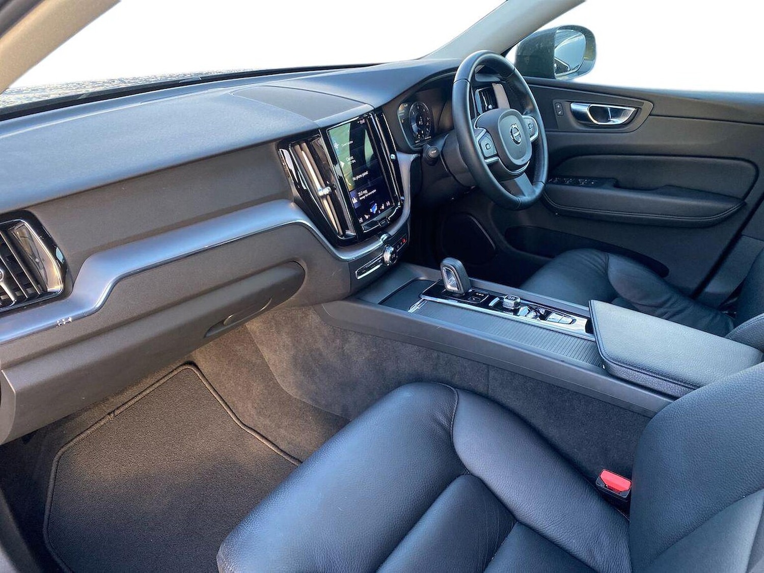 Used Volvo XC60 2021 for sale - 76396952: Photo 8