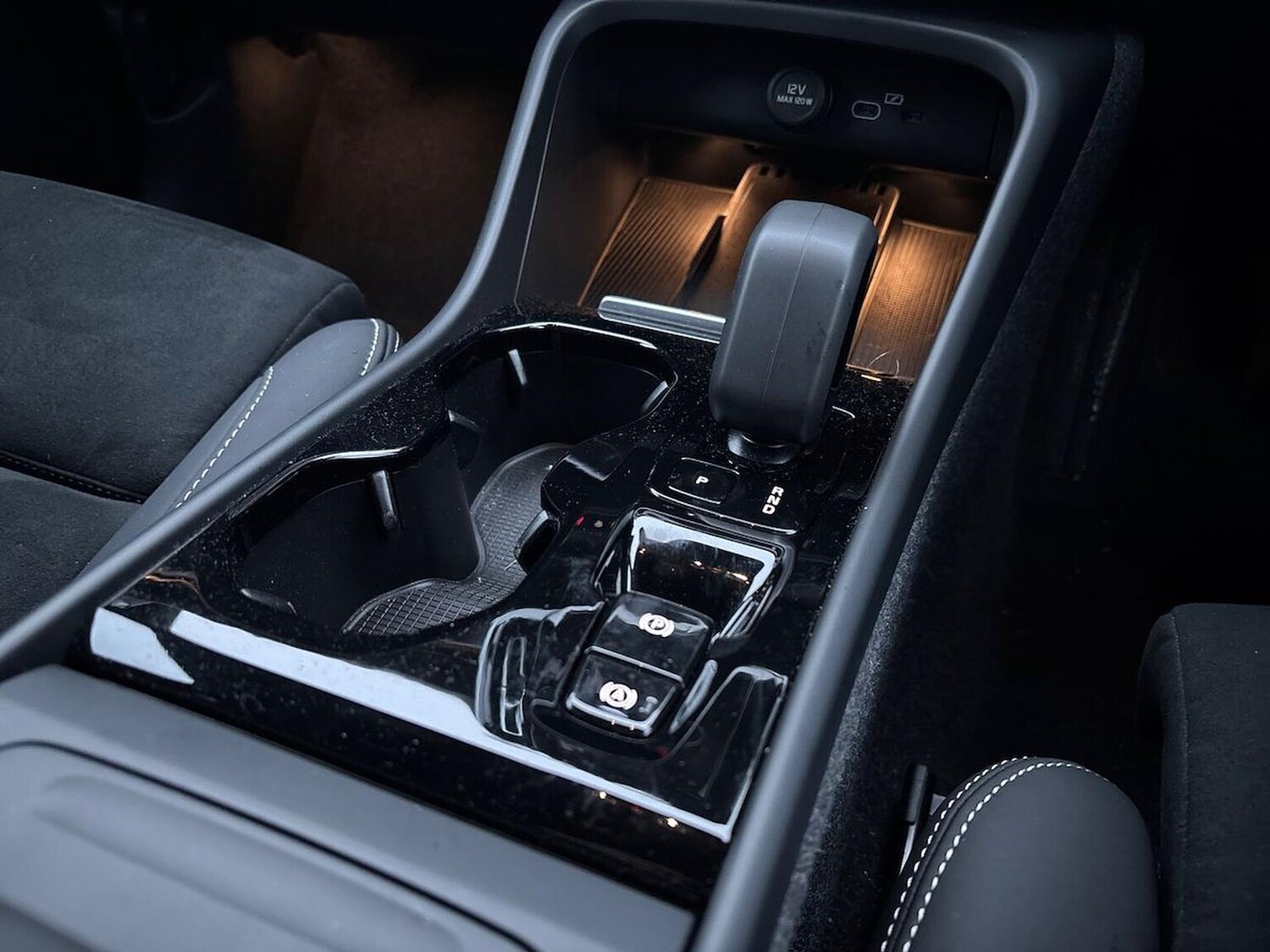 Used Volvo XC40 2024 for sale - 77508646: Photo 13