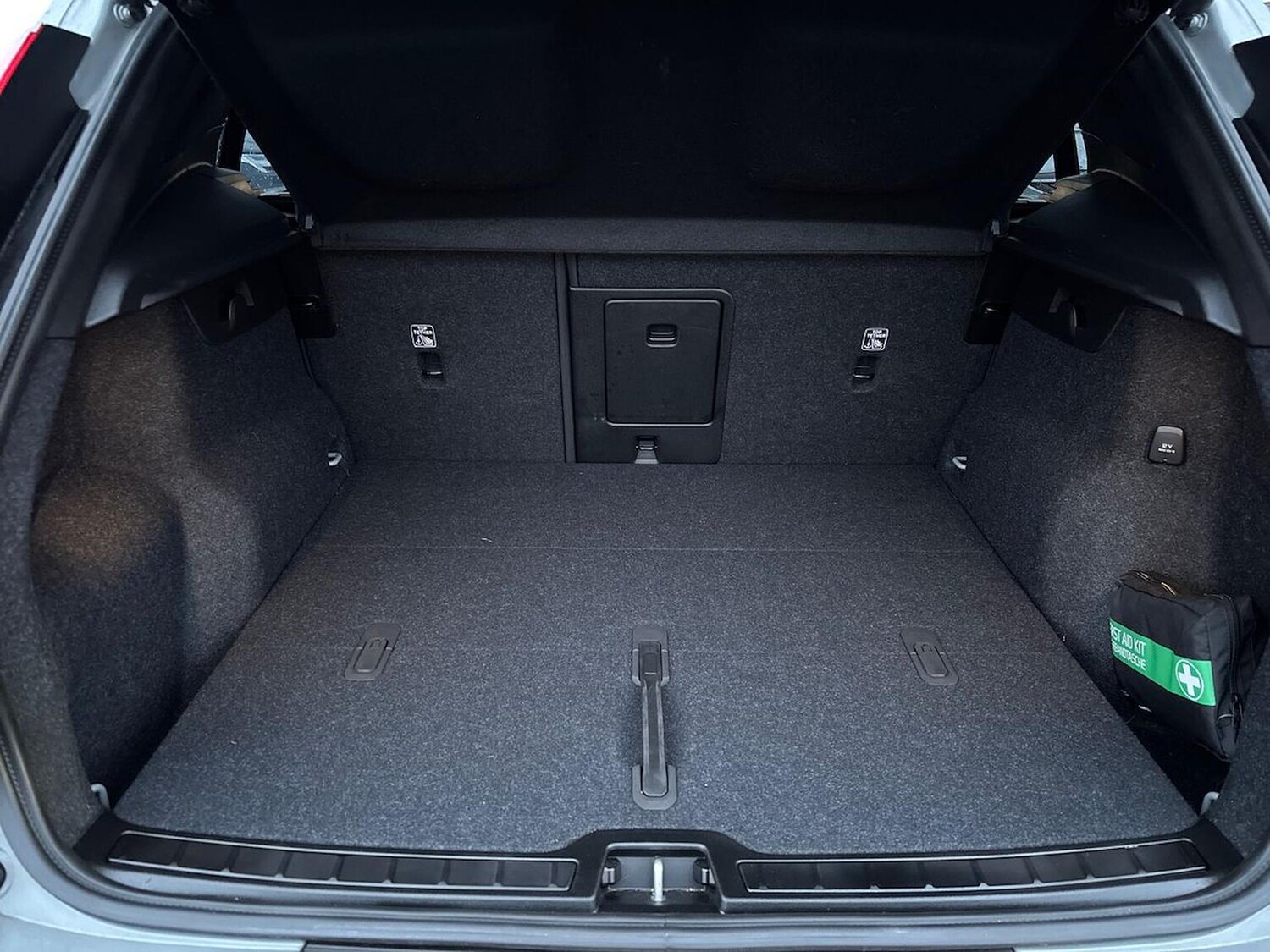 Used Volvo XC40 2024 for sale - 77508646: Photo 17