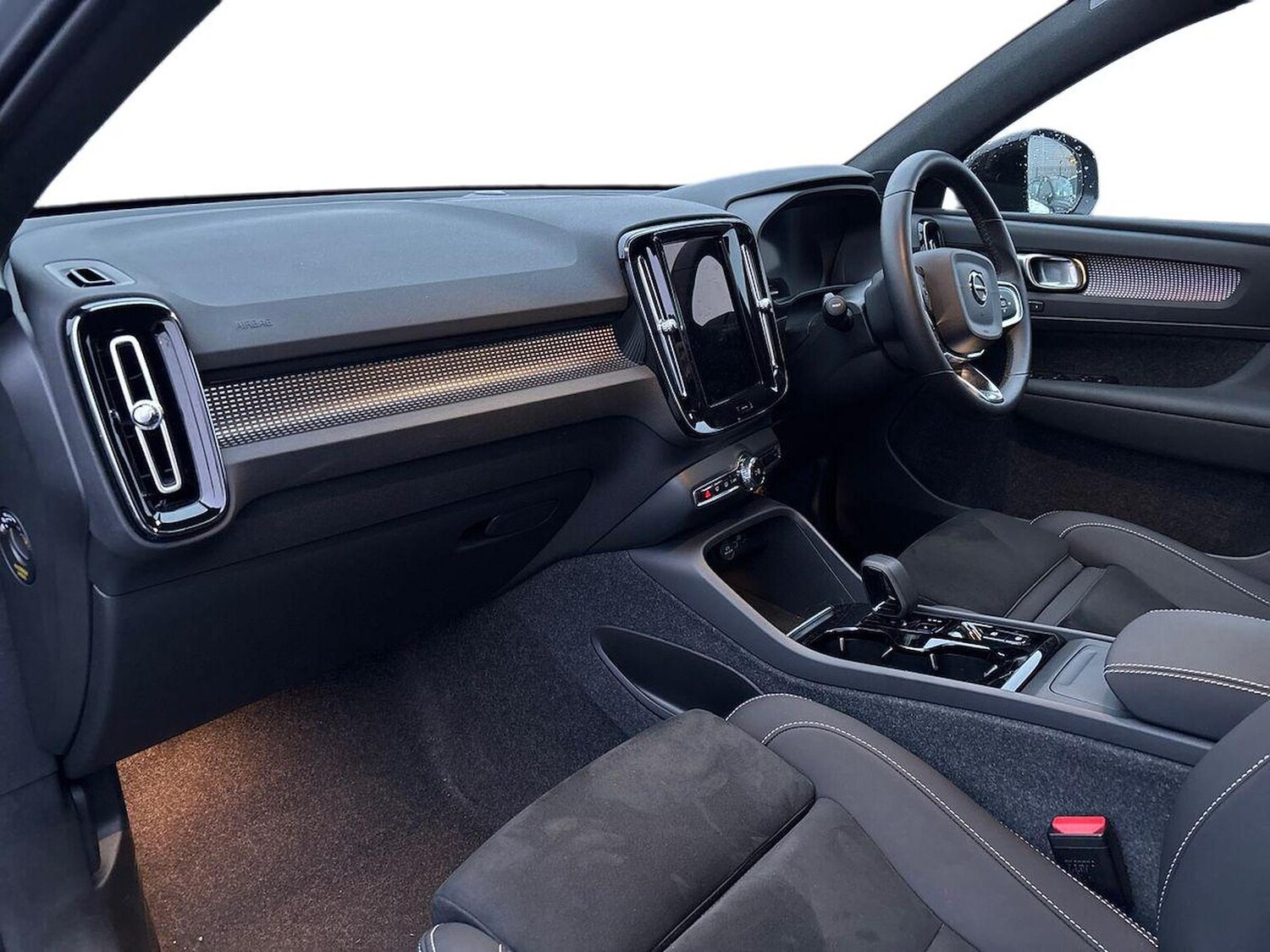 Used Volvo XC40 2024 for sale - 77508646: Photo 7