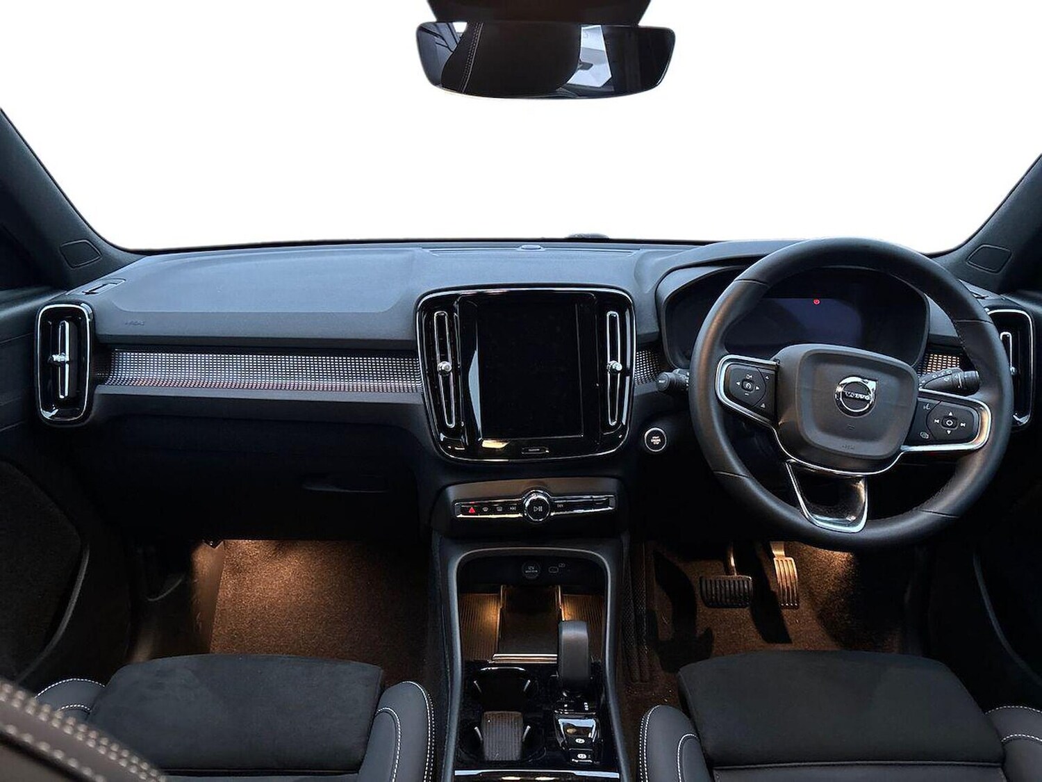 Used Volvo XC40 2024 for sale - 77508646: Photo 8