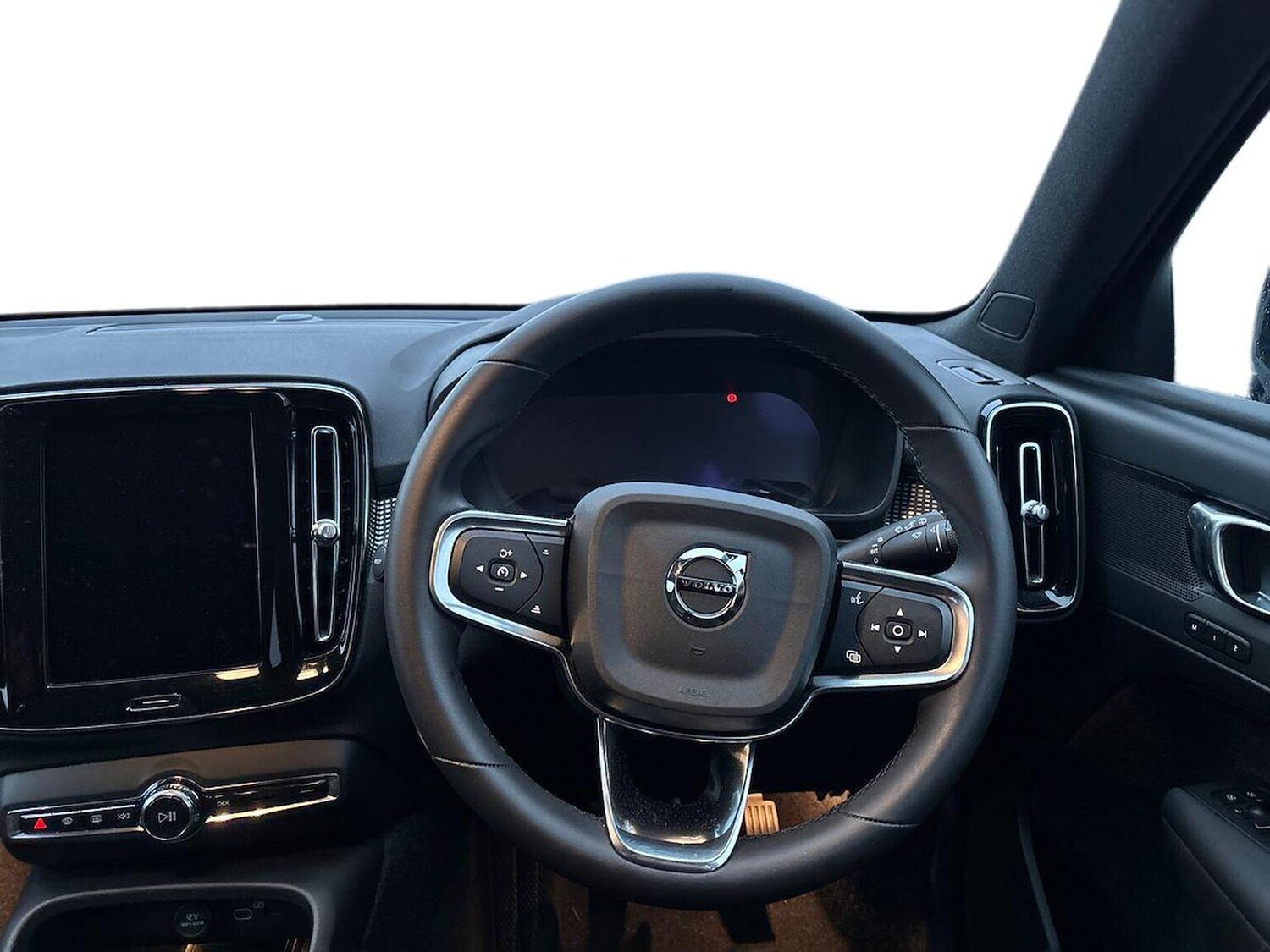 Used Volvo XC40 2024 for sale - 77508646: Photo 9