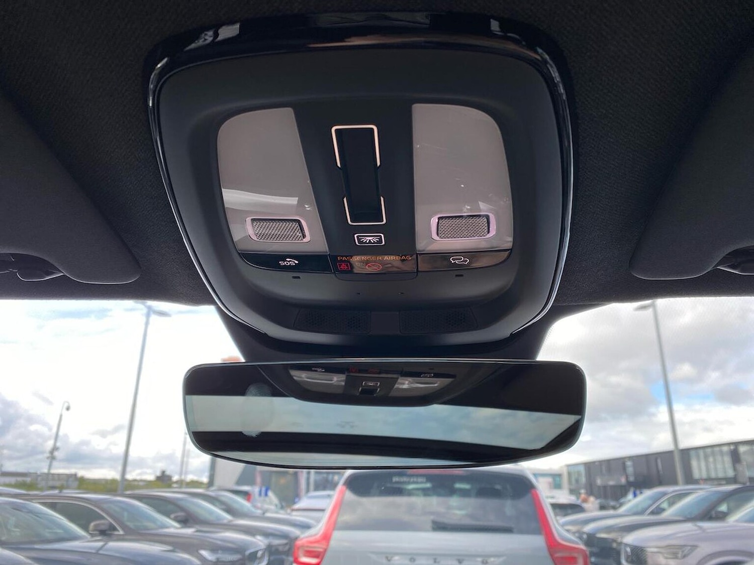 Used Volvo XC40 2025 for sale - 76115502: Photo 15